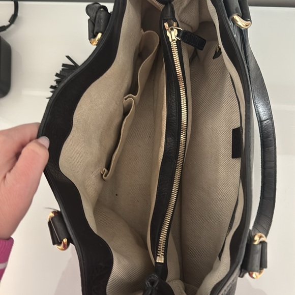 GUCCI shoulder bag
Black leather - Picture 4 of 6